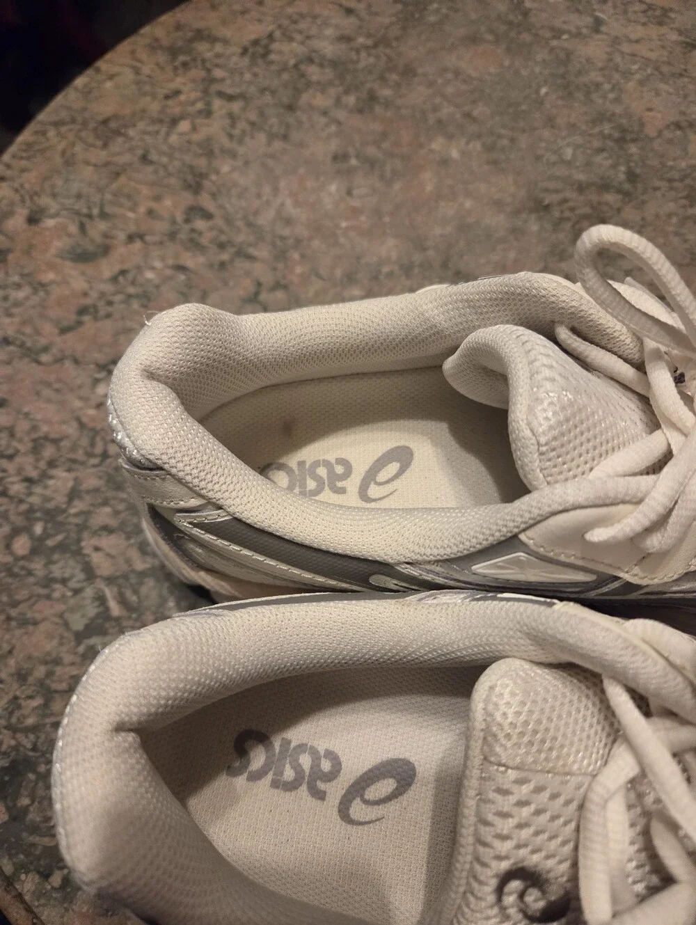 Asic's Gel NYC 2055 Sneakers Men's 9 EUC